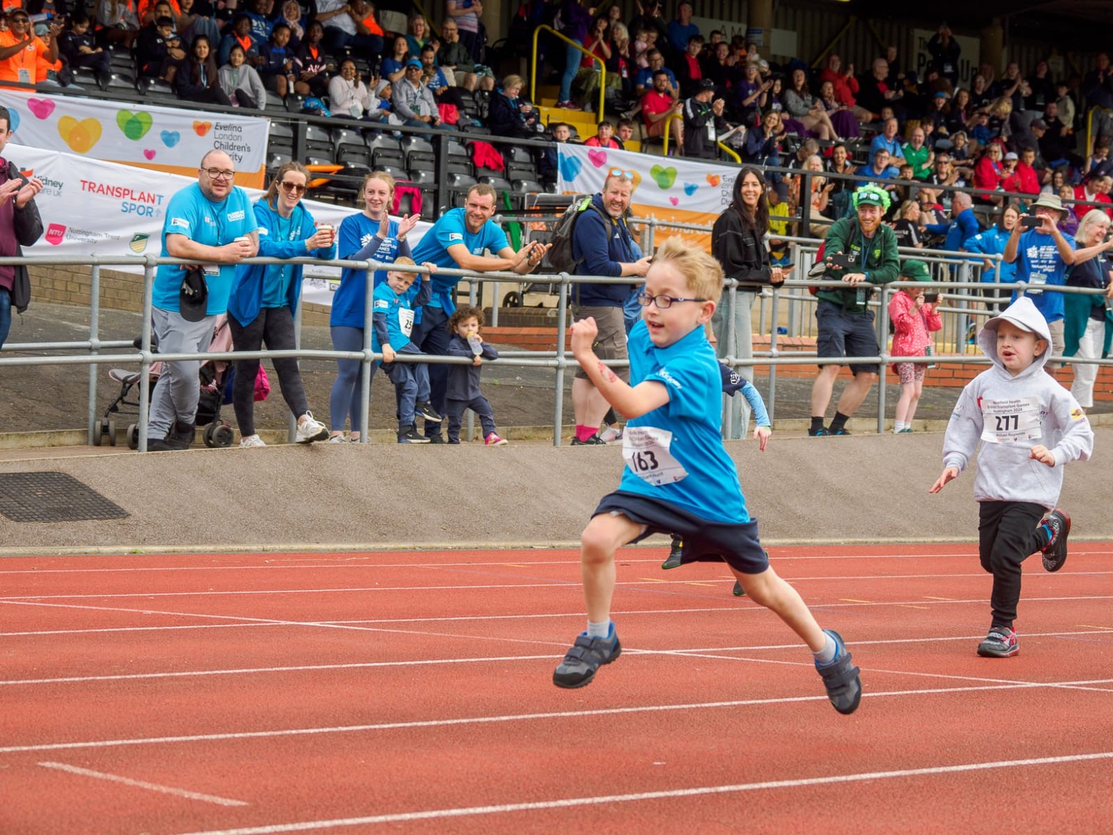 W doing 50 m sprint