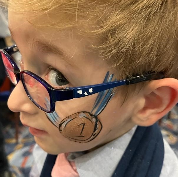 face paint gold medal